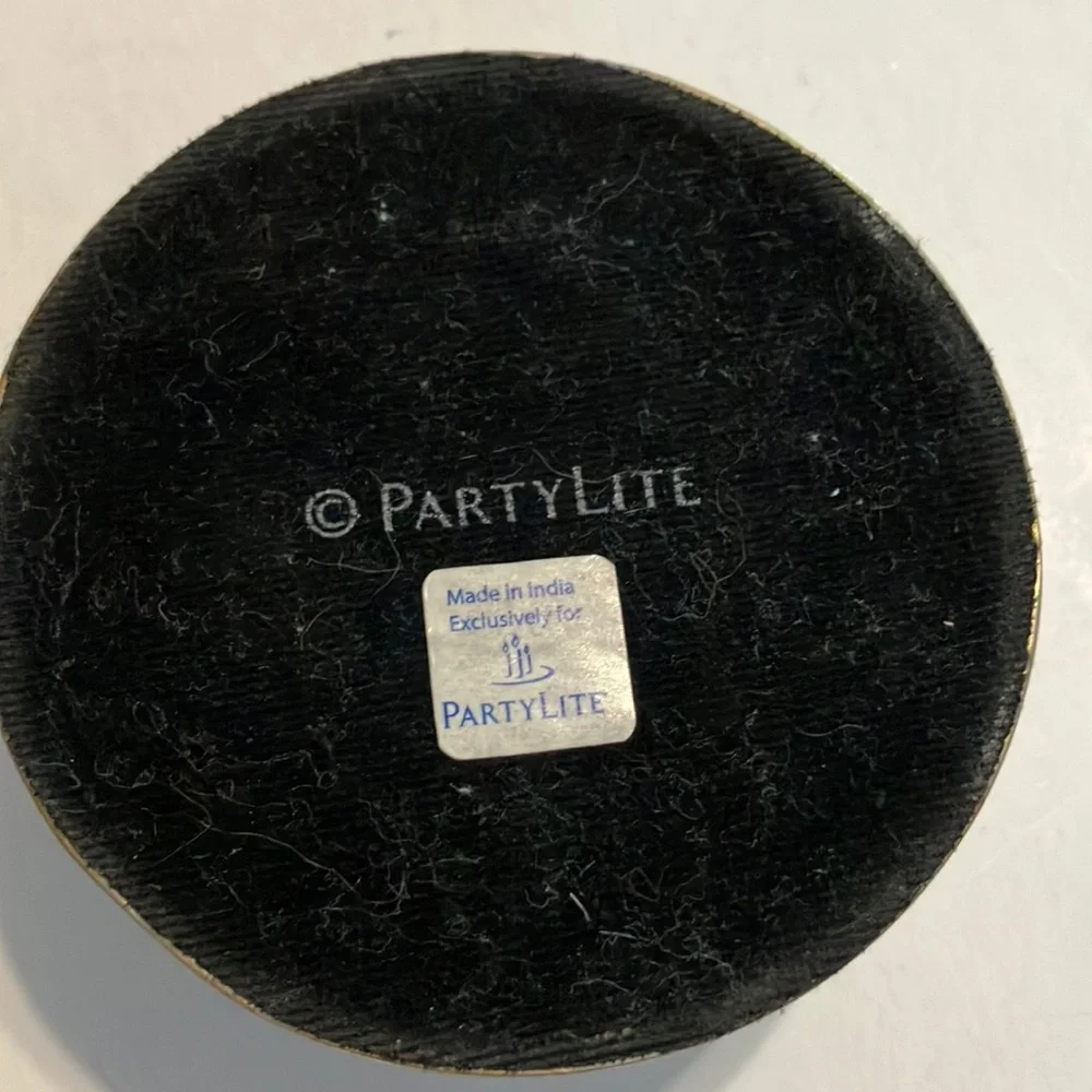 PartyLite Silver Tea Light Candle‎ Holder with Lid - Picture 2 of 6